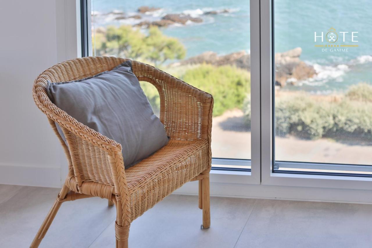 Appartement De Caractere, Superbe Vue Mer 280° La Chaume Exteriör bild